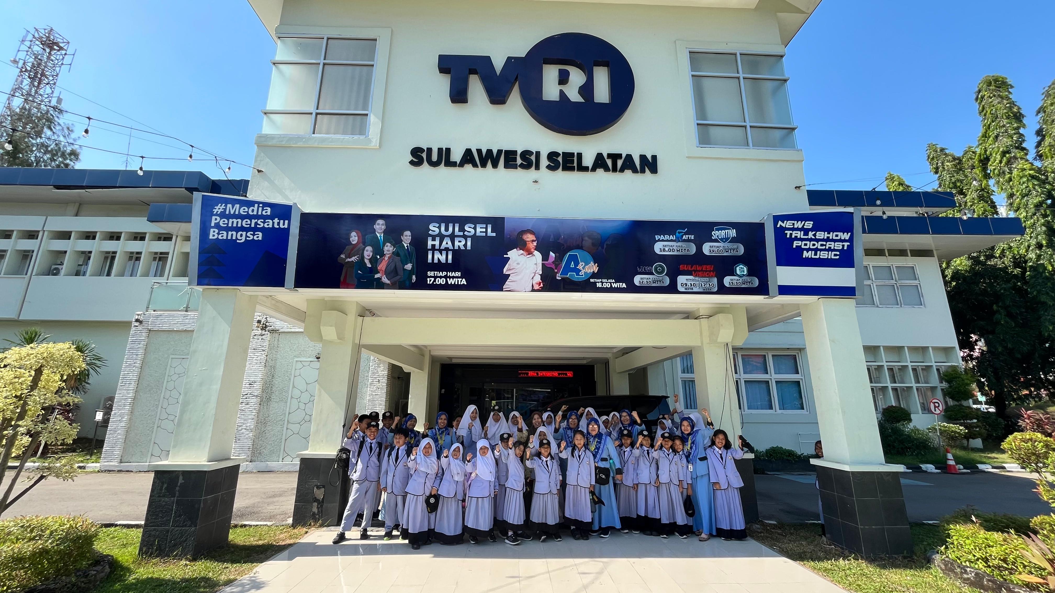OUTING CLASS DI TVRI SULAWESI SELATAN